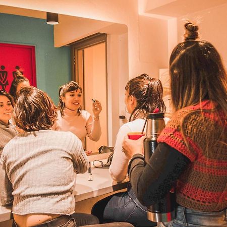 Hostel Hormiga Negra Сан-Карлос-де-Барилоче Экстерьер фото