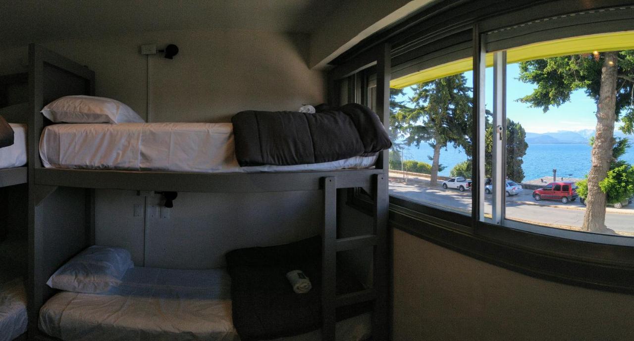 Hostel Hormiga Negra Сан-Карлос-де-Барилоче Экстерьер фото